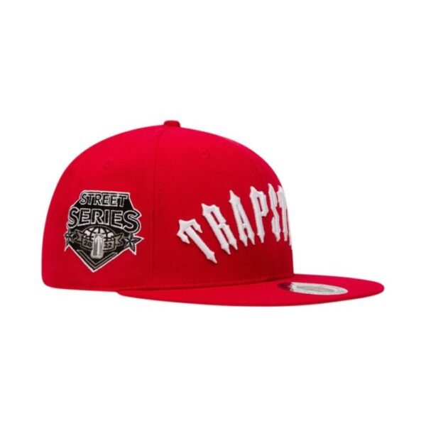 Czapka Trapstar Irongate Arch Snapback W Kolorze Czerwonym