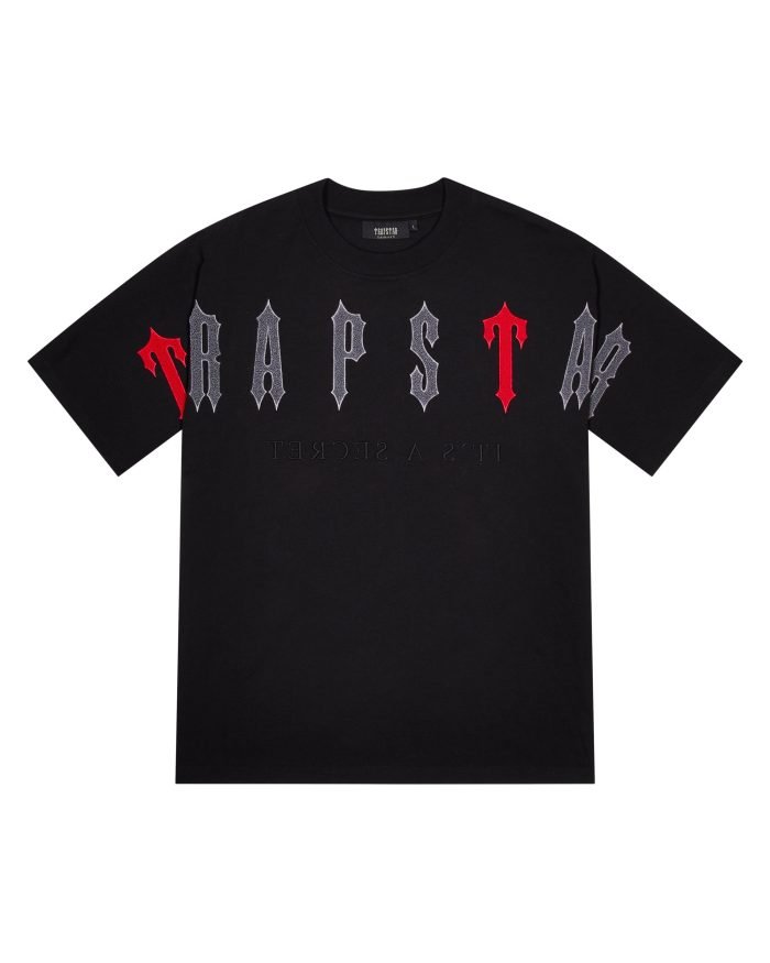 Koszulka Trapstar Arch Chenille Decoded 2.0 – Czarno/Czerwona Koszulka Trapstar Arch Chenille Decoded 2.0 – Czarno/Czerwona